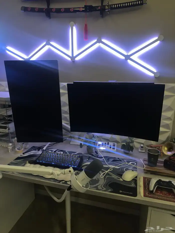 ستاند شاشتين NB 2