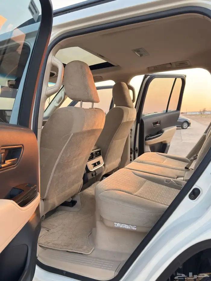 لاندكروزر 2022 ديزل 12