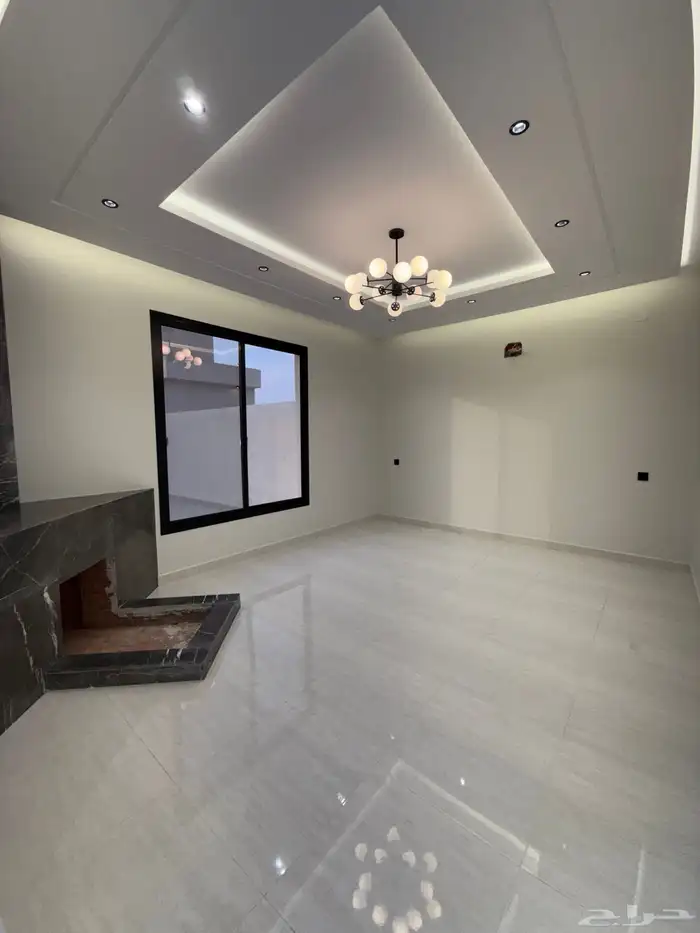 للبيع ارواف علويه وشقق ارضيه ببايكة سيارة ف احد رفيده 46