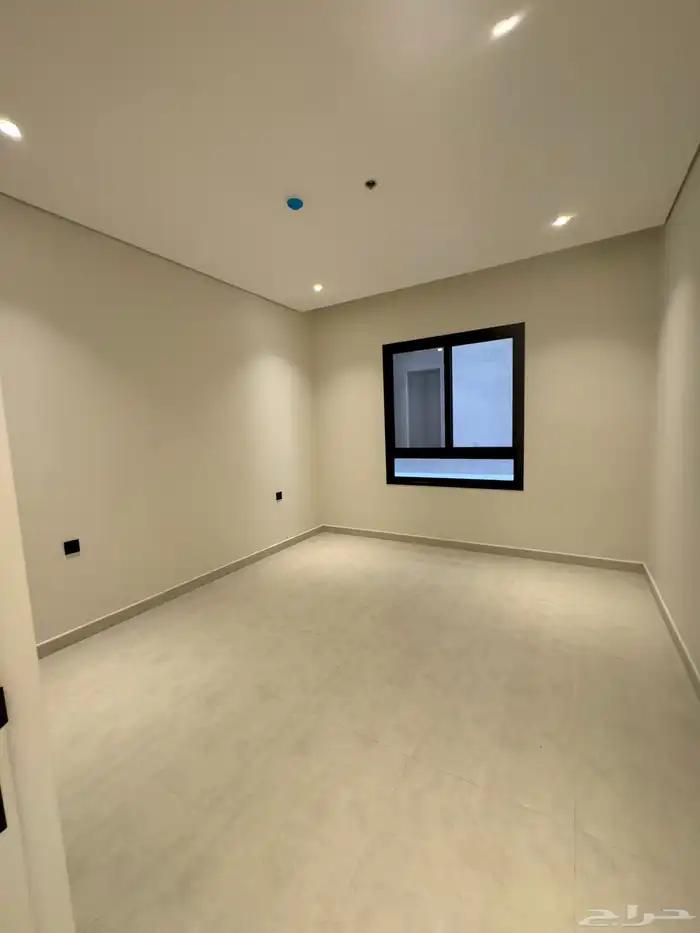 للايجار شقة فاخرة حي البحر الخبر 12