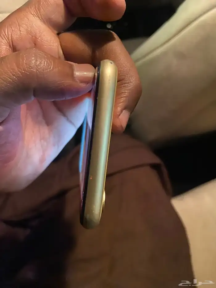 ايفون XR نظيف 2