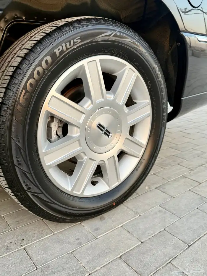 لينكون تاون كار لارج L ( مخزن 95الف ) سعودي 2011 بدي وكالة 14