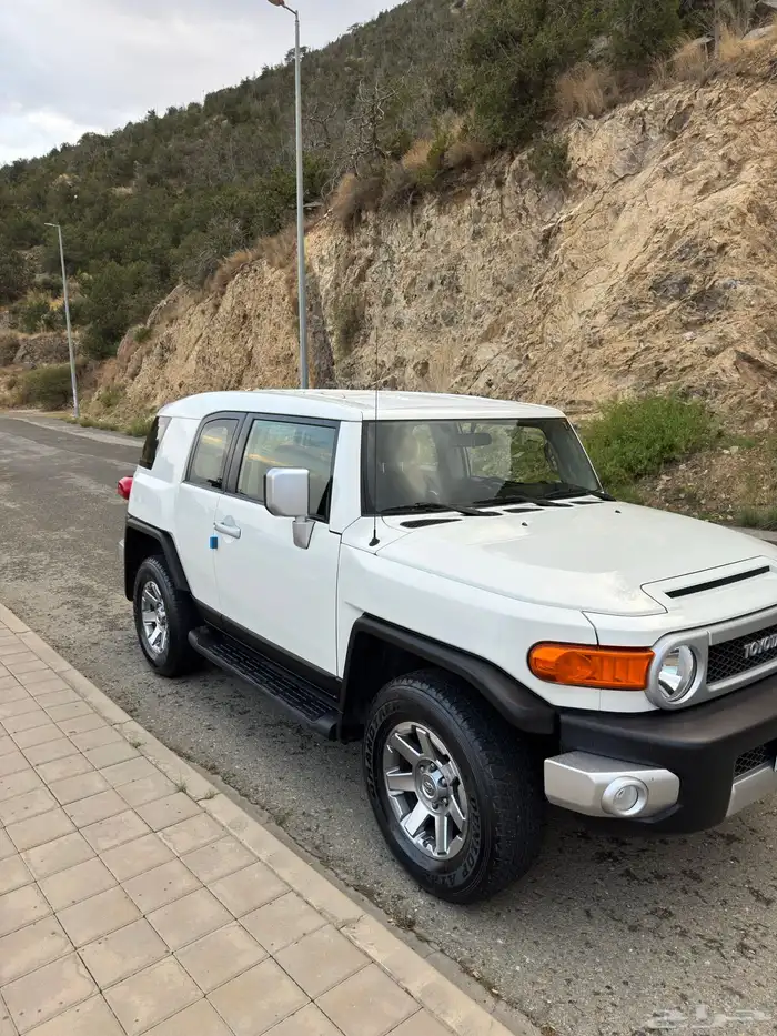 اف جي 2023 ابيض بودي وكاله ممشى قليل 3