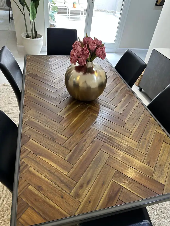 طاولة طعام فاخرة مع الكراسي 5