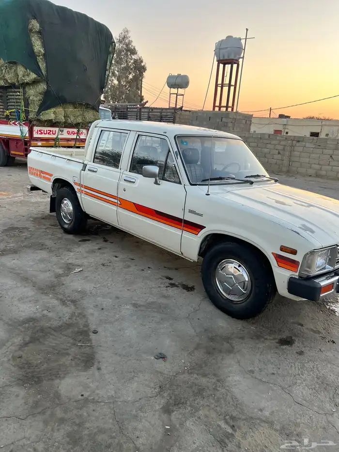 هايلوكس 1982 4