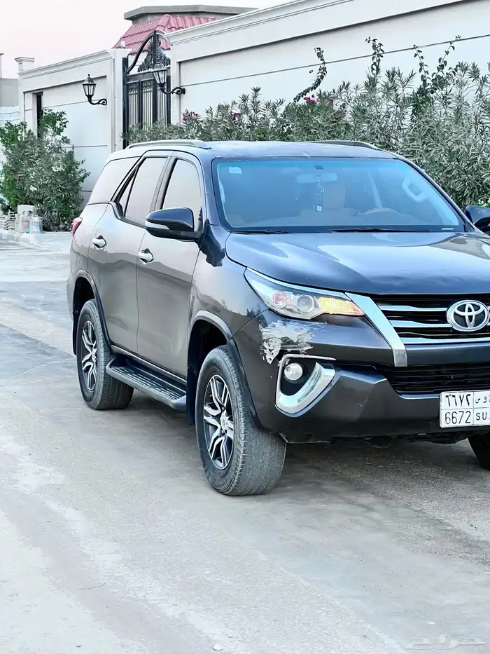 تيوتا فورتشنر 2016 قير عادي 4 سلندر دبل 13