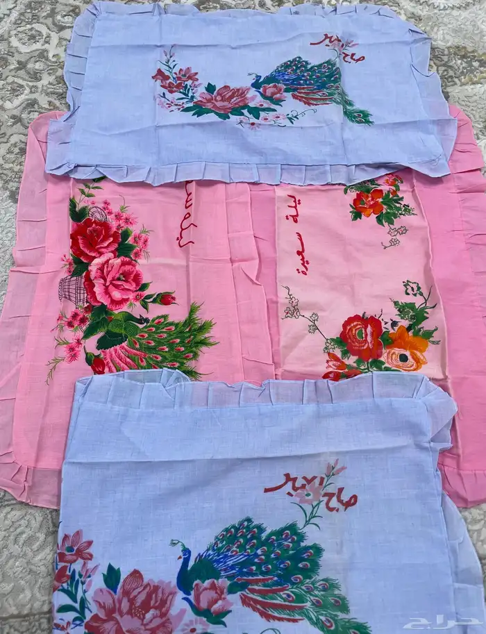 للمتاحف قطع من الماضي تلبيسات مخدات الطاووس 7