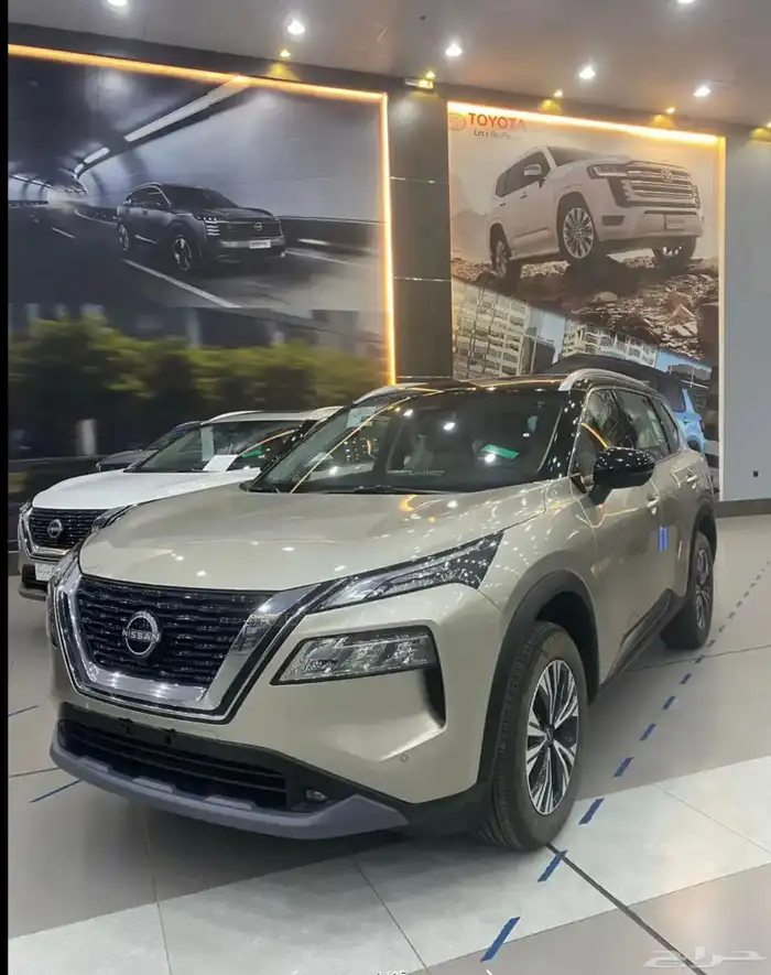 نيسان إكستريل نص فل 2025 الوان اسود   دهبي   دهبي فاتح 1