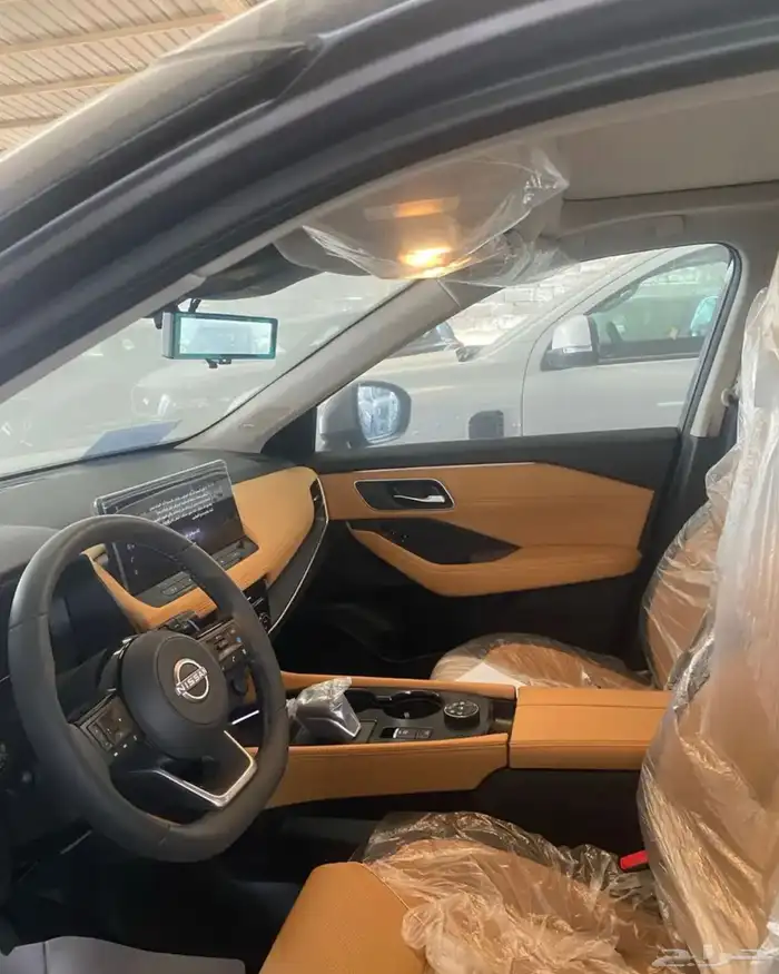 نيسان إكستريل نص فل 2025 الوان اسود   دهبي   دهبي فاتح 4
