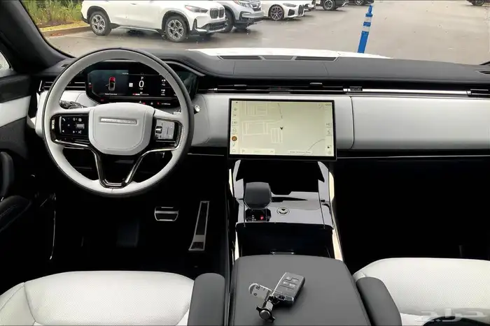 Range Rover Sport 2025 P400 Dynamic SE 8