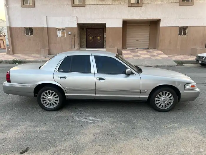 فورد. ماركيز. 2008 3