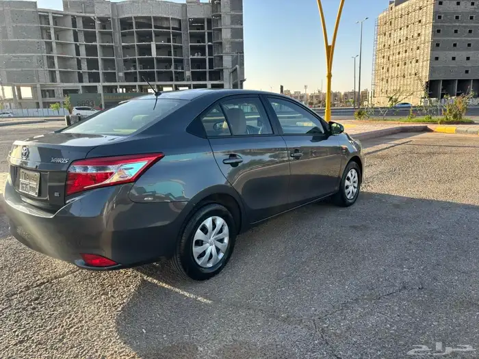 يارس 2017 مالك اول الموتر نضيف جدا 6