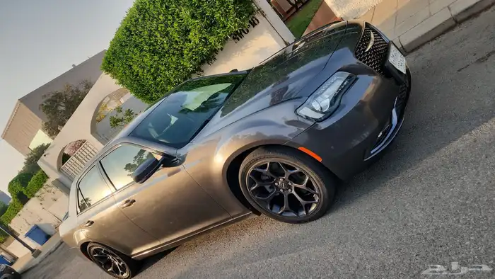 Chrysler 300 2022 كرايزلر 300 2022 4