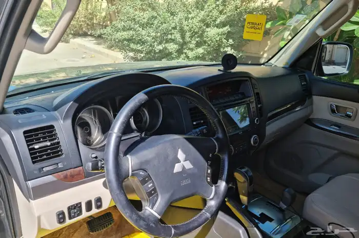 للبيع  ميتسوبيشي باجيرو 2014 10