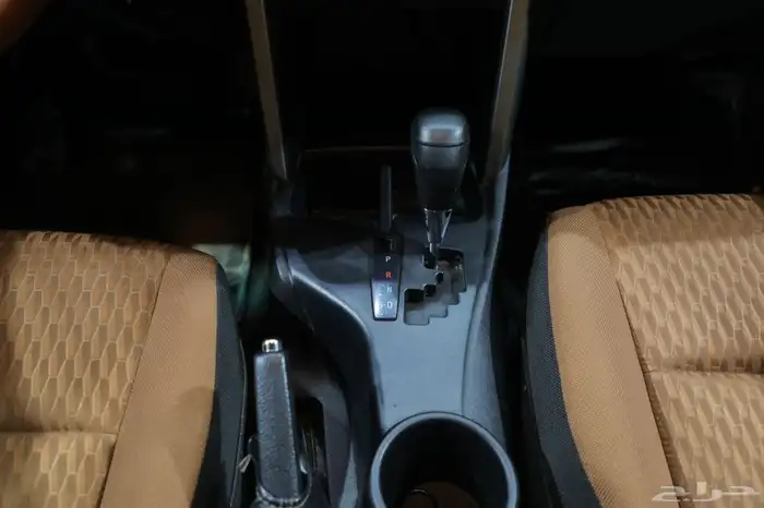 تويوتا انوفا استاندر 2017 16