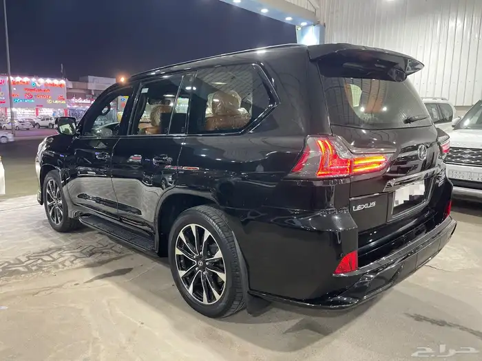 لكزس LX570 2020 بلاك أديشن 4