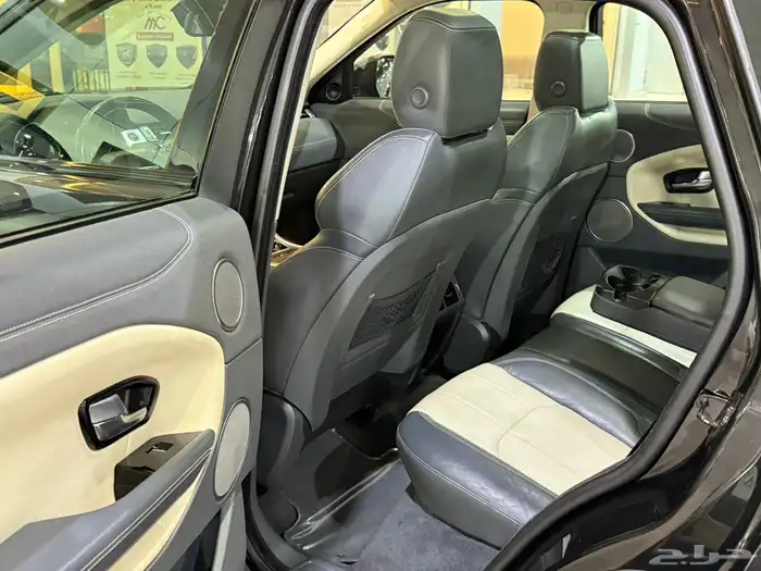 لاند روفر - ايفوك - 2018 - ممشى قليل ( بحاله ممتازة ) 12