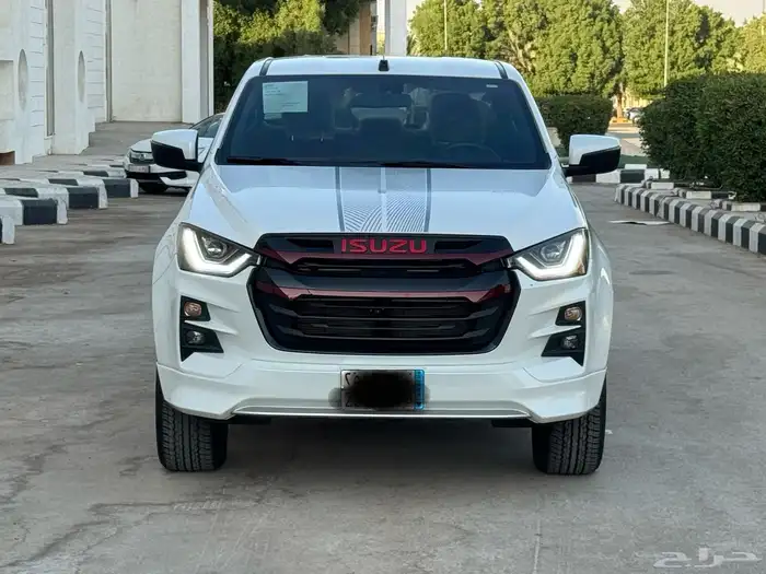 ايسوزو ديماكسGT 2023 نظيف 0