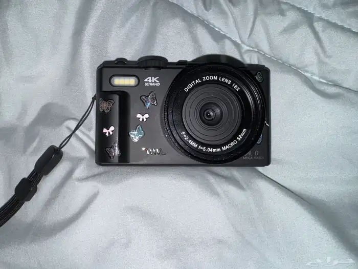 كاميرا ديجيتال 4K بعدسة لنس احترافية 2