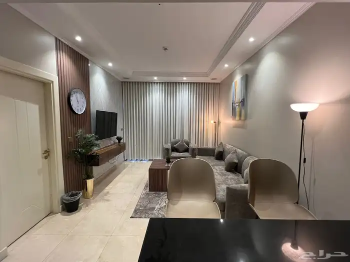 داماك شقة ببرج داماك على البحر للايجار اليومي 2