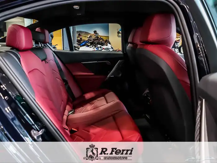 ارخص و اجمل 2024 BMW 530i - شبه جديده وسعر مميز جدا 11