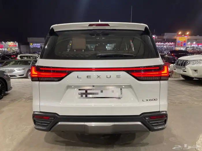 لكزس LX600 2022 5