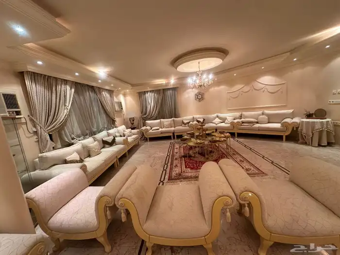 كنب صالون   زوليتين   4 طاولات 0