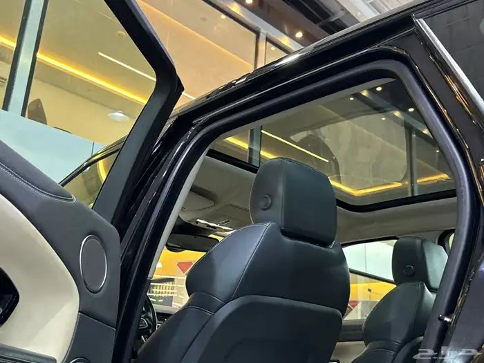 لاند روفر - ايفوك - 2018 - ممشى قليل ( بحاله ممتازة ) 13