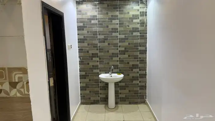 استراحه للايجار بخط العين 12