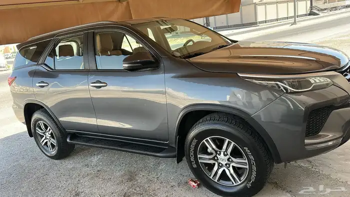 للبيع تويوتا فورشنر 2022 نظيف جدا V4 سلندر 1