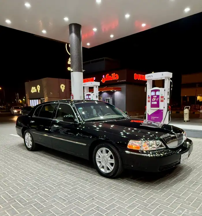 لينكون تاون كار لارج L ( مخزن 95الف ) سعودي 2011 بدي وكالة 86