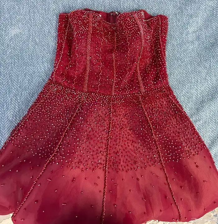 فستان احمر مقاس 50 0