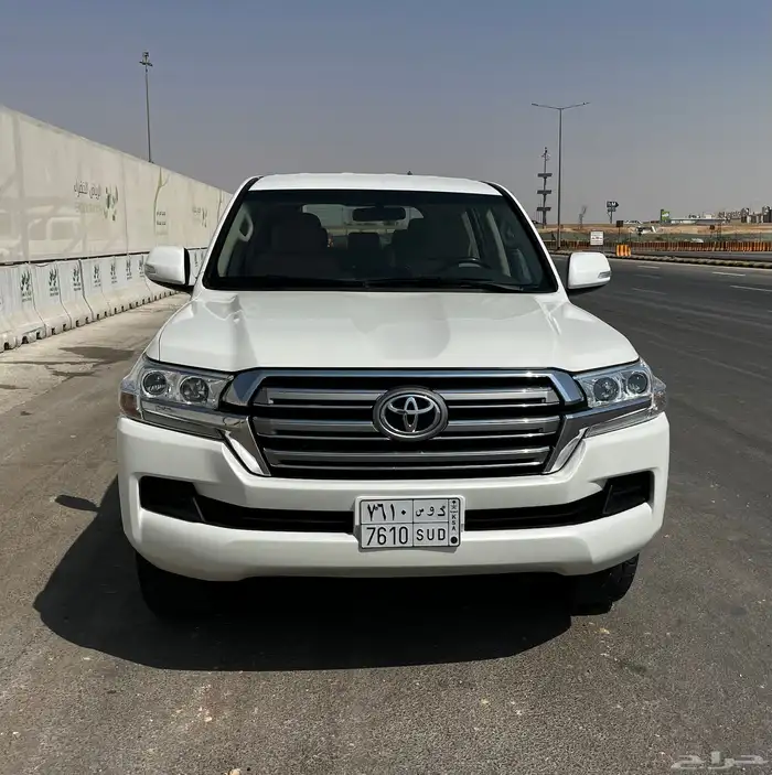 تويوتا جى اكس ار رقم 1 بنزين موديل 2021 0