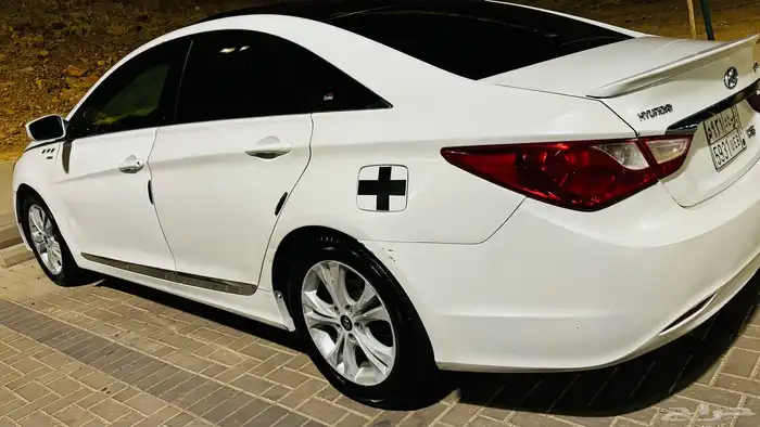 سوناتا 2012 للبيع أو البدل بسيارة نفس المواصفات والنظافة 2