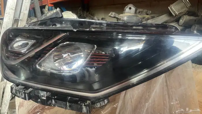 للبيع شمعه سياره ازيرا 2023 0