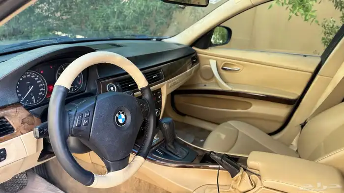 للبيع BMW 323 i بي ام 323 2011 10