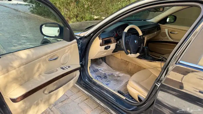 للبيع BMW 323 i بي ام 323 2011 4