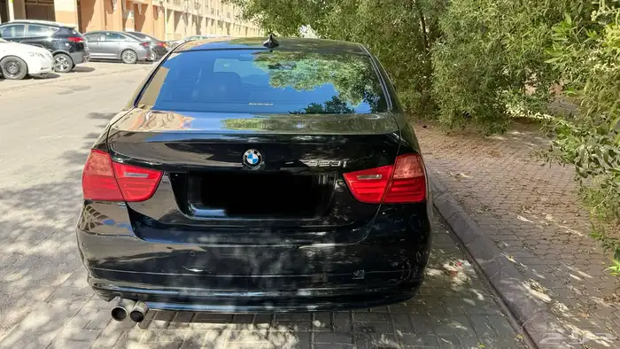 للبيع BMW 323 i بي ام 323 2011 2