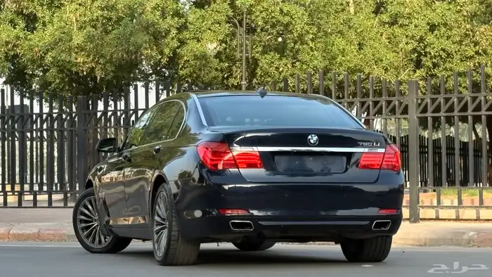 بي ام دبليو 740Li 2010 ( ممشى قليل ) 3