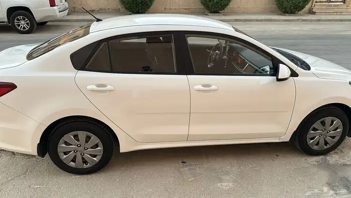 للبيع كيا ريو مديل 2020 9