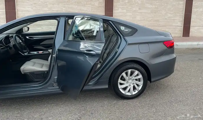 جيلي_بينراي_2022_نص فل 52