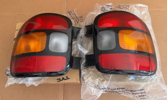 جمس اسطبات مخصر مكحله (2000-2006) 3