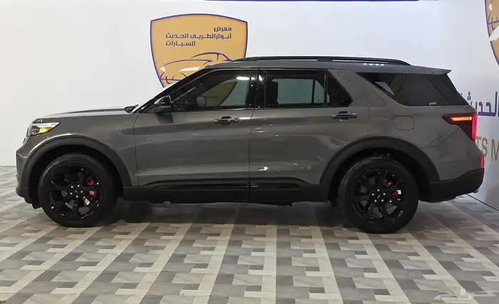 فورد 2022 اكسبلورر ST بحالة الوكالة 2