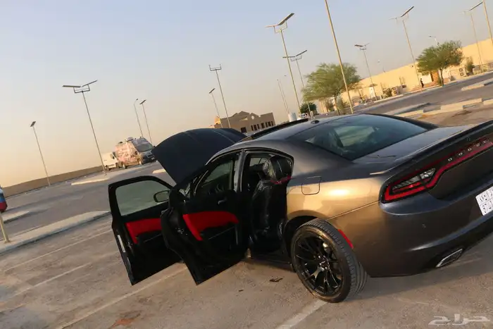 دودج تشارجر RT 2017 ممشى قليل 13