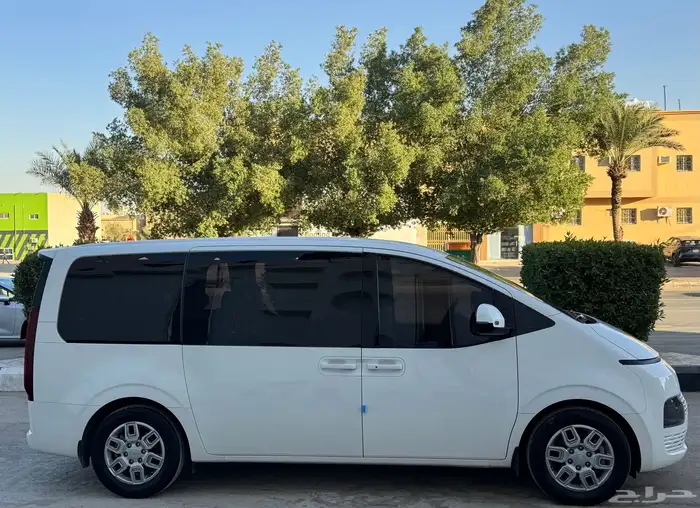 هونداي ستاريا 2022 4