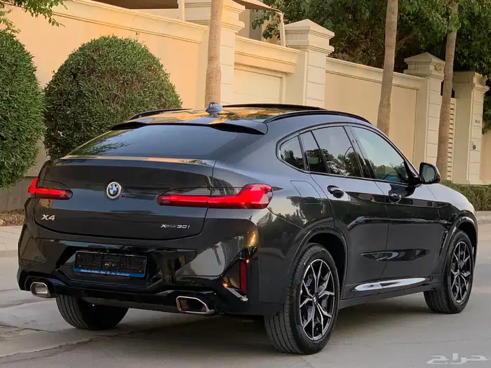 BMW X4 2022 نظييف جدا 16
