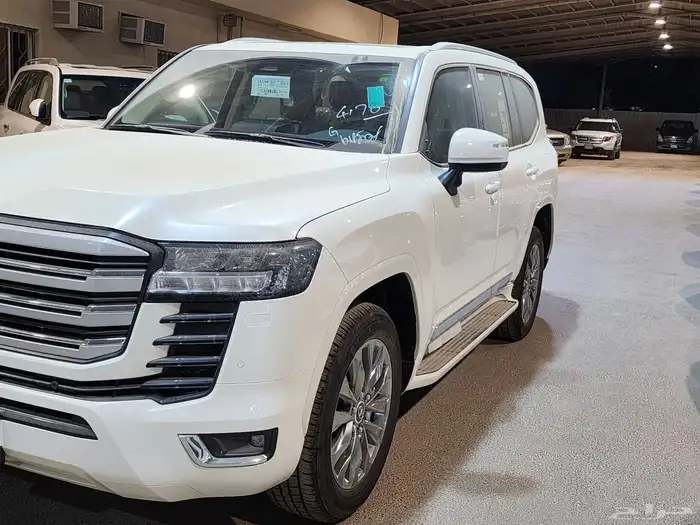 تيوتا لاند كروزر اصفار2025 7