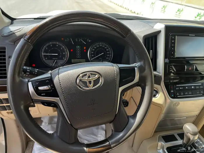 تويوتا جى اكس ار رقم 1 بنزين موديل 2021 17