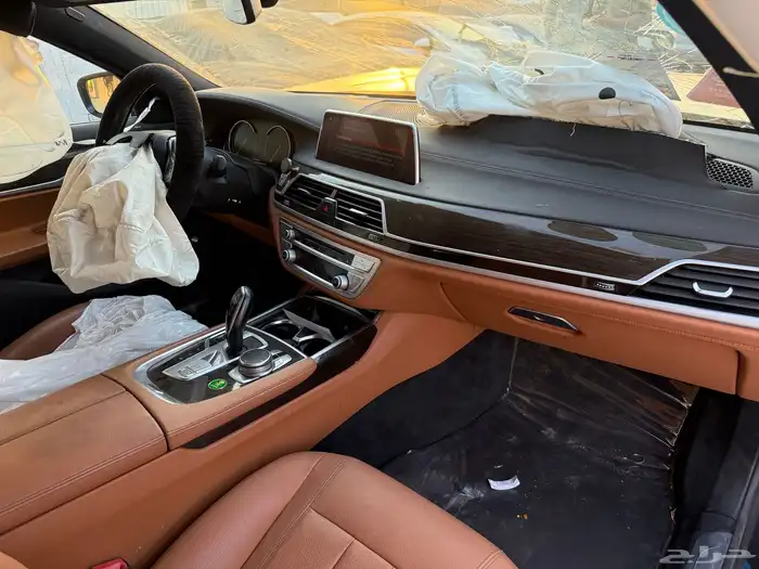 بي ام دبليو 2019 مصدوم 3