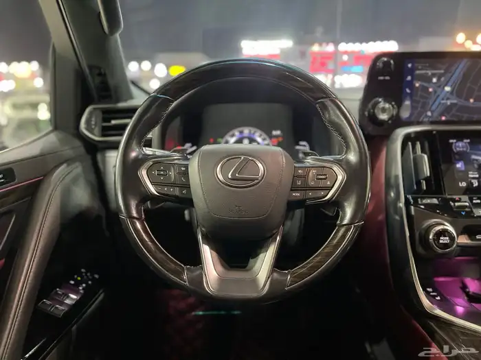 لكزس LX600 2022 10